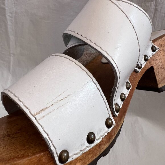 y2k Candies sandals womens 7.5 wooden clog style white leather slip on - Picture 10 of 11